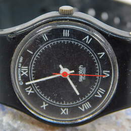 Vintage Swatch Swiss Black & White Watch 9.7g alternative image