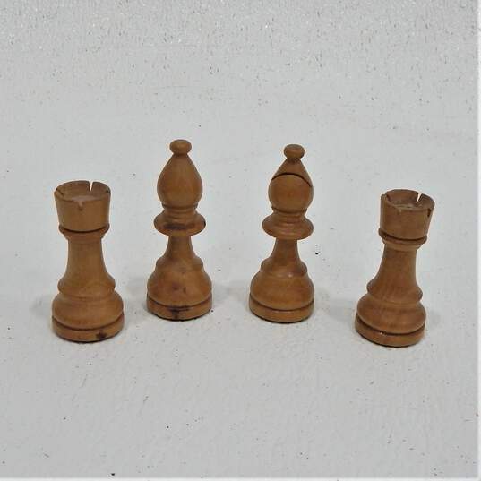 Vintage White and Black Marble Chess Board Game w/ Wood Pieces image number 5