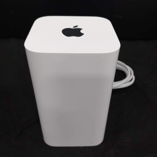 Apple Airport Extreme Base Station Model A1521 image number 1