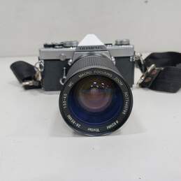 Vintage Olympus OM-1n Film Camera W/Accessories In Soft Case alternative image
