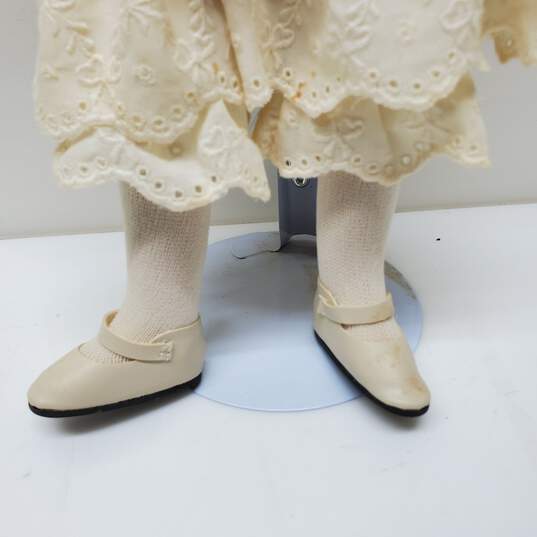 Diana Effner's Mother Goose The Little Girl With a Curl Porcelain Doll image number 4