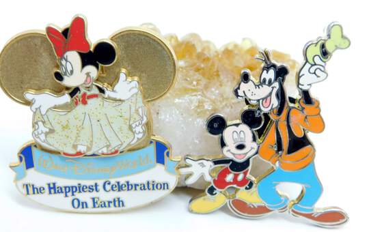 Collectible Disney Mickey & Minnie Mouse & Goofy Enamel Trading Pins 33.2g image number 3
