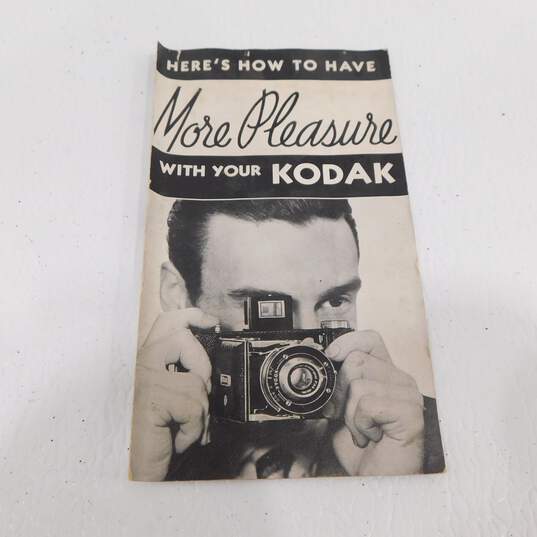 Vintage Kodak Senior Six-20 Folding Film Camera With Original Box image number 7