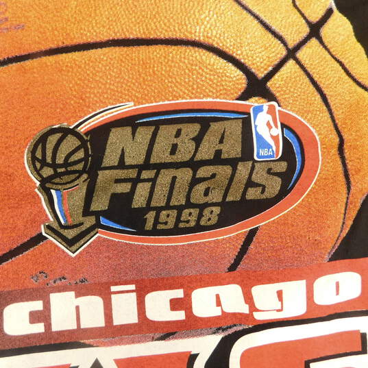 NWT 1998 Chicago Bulls 6 time NBA Champions True Fan TShirt Sz L image number 3