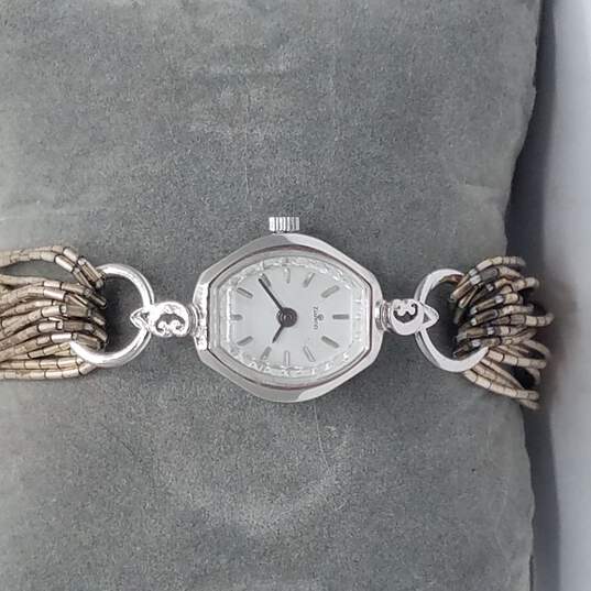 Unbranded Liquid Silver Banded Quartz Bracelet Watch image number 2