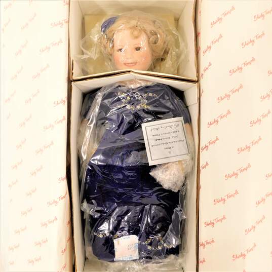 Danbury Mint Gift Bearer Shirley Temple Christmas Doll IOB image number 3