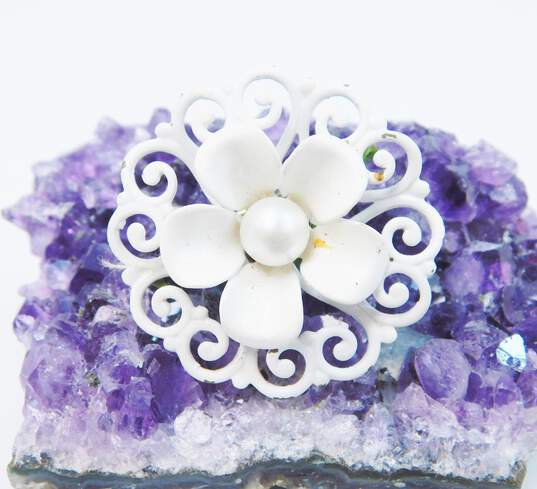 Vintage White Enamel Faux Pearl & Colorful Rhinestone Flower Clip-On Earrings & Brooches 53.2g image number 2
