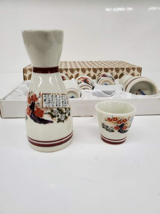 Sake Set includes 2 Decanters and 5 Sake Cups image number 2