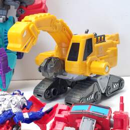 Mixed Hasbro Transformers Action Figure Bundle alternative image