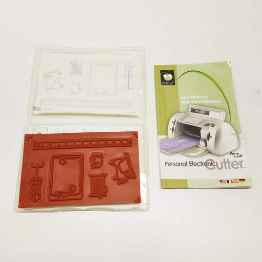 Cricut Personal Electronic Cutter Crafting Machine Die Cut CRV001 Cart &  Manual