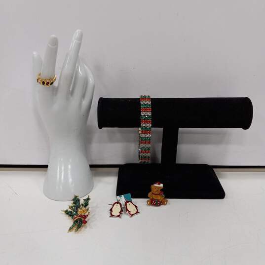 5 pc Holiday Jewelry Collection image number 1