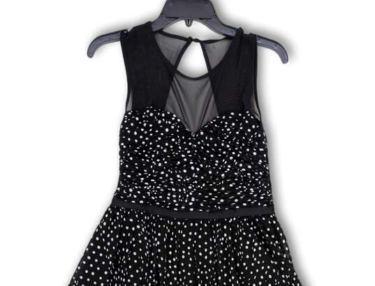 Womens Black Polka Dot Round Neck Knee Length Fit And Flare Dress Size M image number 4