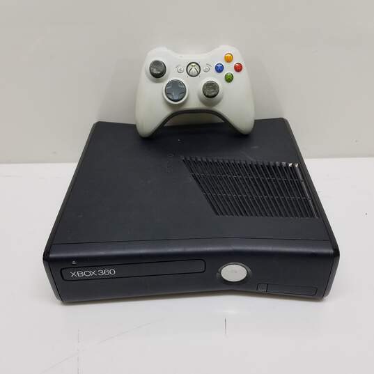 Microsoft Xbox 360 Slim 250GBGB Console Bundle Controller & Games #9 image number 2