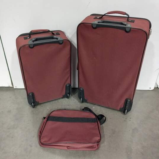 3PC Aspen iPak Maroon Luggage Set image number 2