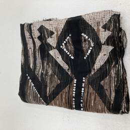 NWT Womens Black Brown Geomatric Sequin Comfort Wrap Shawl Neck Scarf alternative image