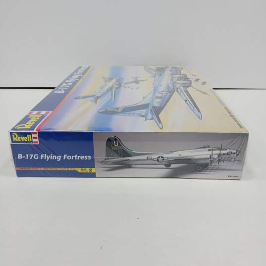 Revell B-17G Flying Fortress 1:48 Model Kit NIB image number 7