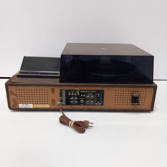 Olympic 8 Track/AM-FM Radio/ Record Player Stereo Model T8300 image number 6