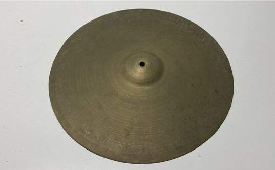 Zildjian 16 Inch Crash Cymbal image number 1