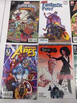Lot of 12 Assorted Comic Books alternative image