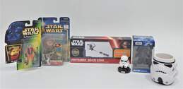 Lot of 6 Various Star Wars Merchandise Action Figures
