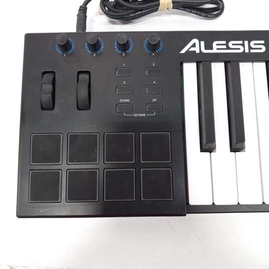 Alesis V49 MIDI Keyboard image number 5