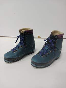 Lowa Mountaineering Boots Size 8