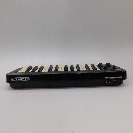 Line 6 Brand Mobile Keys 25 Model USB MIDI Keyboard Controller w/ USB Cables image number 4