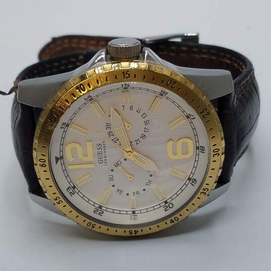 Guess Vintage Design Gold tone Bezel 43mm Case Chronograph Leather Band Mens Quartz Watch image number 6