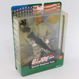 Hasbro G.I. Joe Special Response Team Mission Card Included #81071 2004 NIB