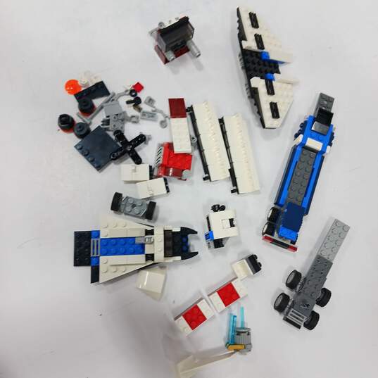 Bundle Of 2 Lego Sets In Boxes image number 4