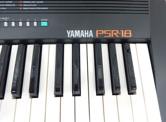 VNTG Yamaha Model PSR-18 Portable Electronic Keyboard w/ Accessories image number 3