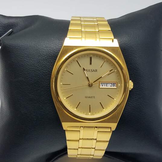 Pulsar Y143-X003 36mm WR St. Steel Gold Dial Date Men's Watch 71g image number 1