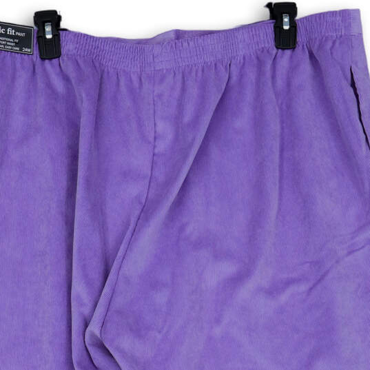 NWT Womens Purple Elastic Waist Pull-On Straight Leg Capri Pants Size 24W image number 4