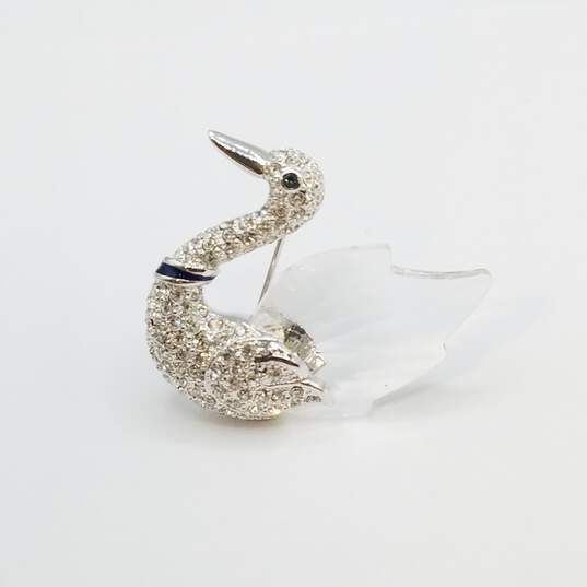 Swarovski Silver Tone Crystal Faceted Glass Tail Swan Brooch 15.5g image number 1