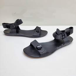 AUTHENTICATED WMNS GIVENCHY RUBBER PEBBLE JEWEL JELLY SANDALS SZ 41