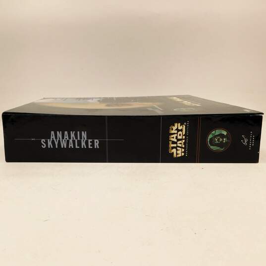 Star Wars - Anakin Skywalker - Masterpiece Edition Limited Book & 12in  Figure image number 11