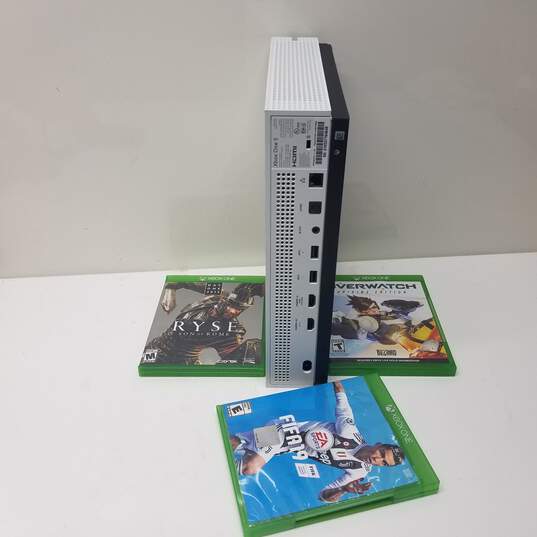 Microsoft Xbox One S Console Model 1681 Storage 500GB image number 3
