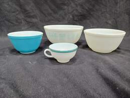 Blue and White Pyrex Lot alternative image