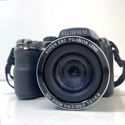 Fujifilm FinePix S4500 14.0MP Digital Camera