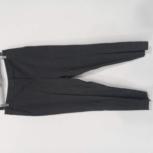 Women's Gray Flat Front Dress Pants Sz 8 image number 1
