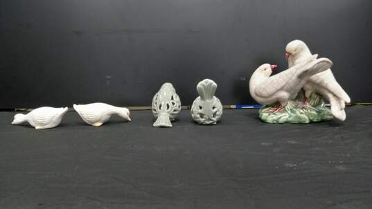 Bundle of 5 Assorted Ceramic Bird Figurines image number 3