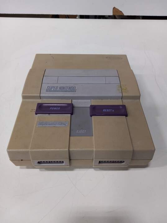 Super Nintendo Entertainment System SNES FOR PARTS or REPAIR image number 1