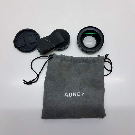 Aukey Wide Angle Lens for Smart Phone image number 1