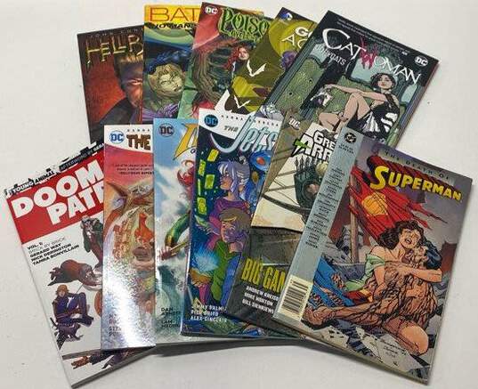 DC Trade Paperback Comic Book Collections image number 1