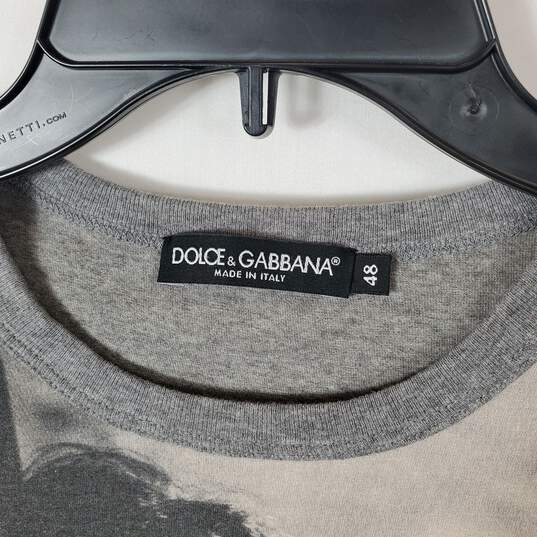 Dolce & Gabbana Men Gray Graphic T Shirt Sz. 48 image number 3