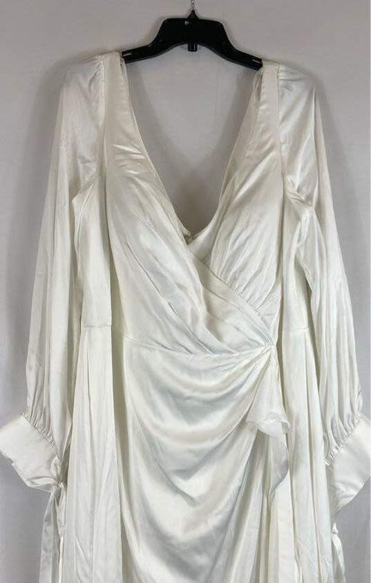 Ladivine by Cinderella Divine White Formal Dress - Size 22 image number 7