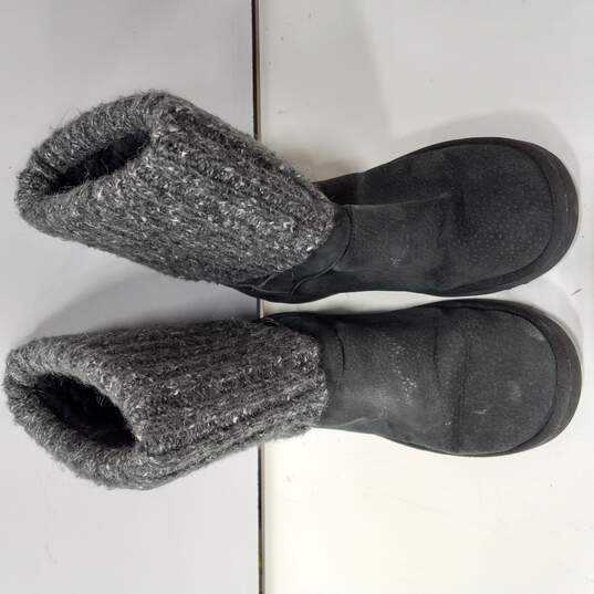 Women's Black & Gray Boots image number 2