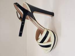 Miu Miu Black and Ivory Patent Leather Sandals Size 7.5 (Authenticated) alternative image