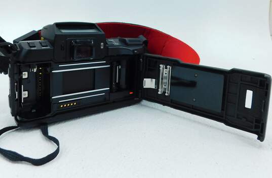 Pentax SF-1 SLR 35mm Film Camera W/ Lenses & Manuals image number 9