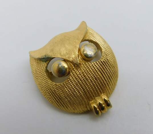 Vintage Crown Trifari Silvertone & Goldtone Owl Bird Textured & Smooth Brooches & Matching Lattice Curved Drop Clip On Earrings Set 37.2g image number 4